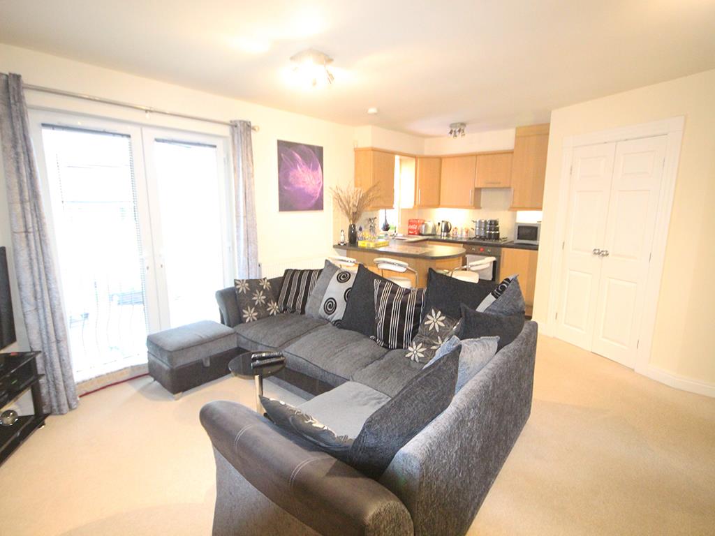 2 bedroom apartment For Sale in Colne - IMG_1797.jpg
